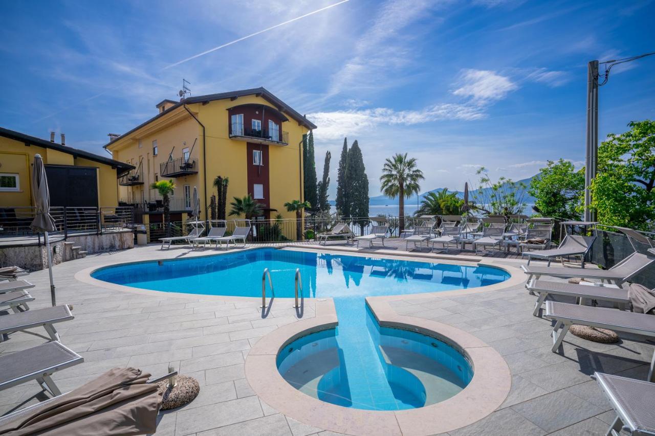 Hotel Galvani Torri Del Benaco Eksteriør billede