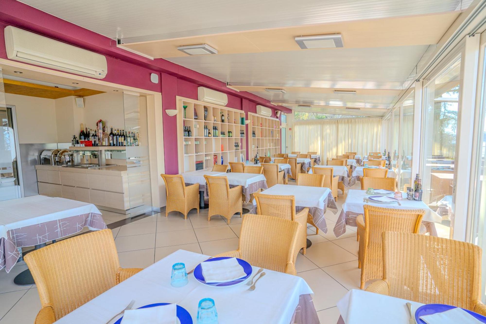 Hotel Galvani Torri Del Benaco Eksteriør billede