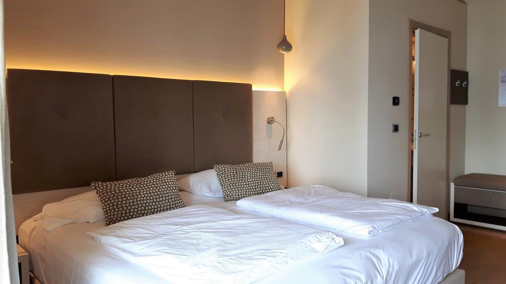 Hotel Galvani Torri Del Benaco Eksteriør billede