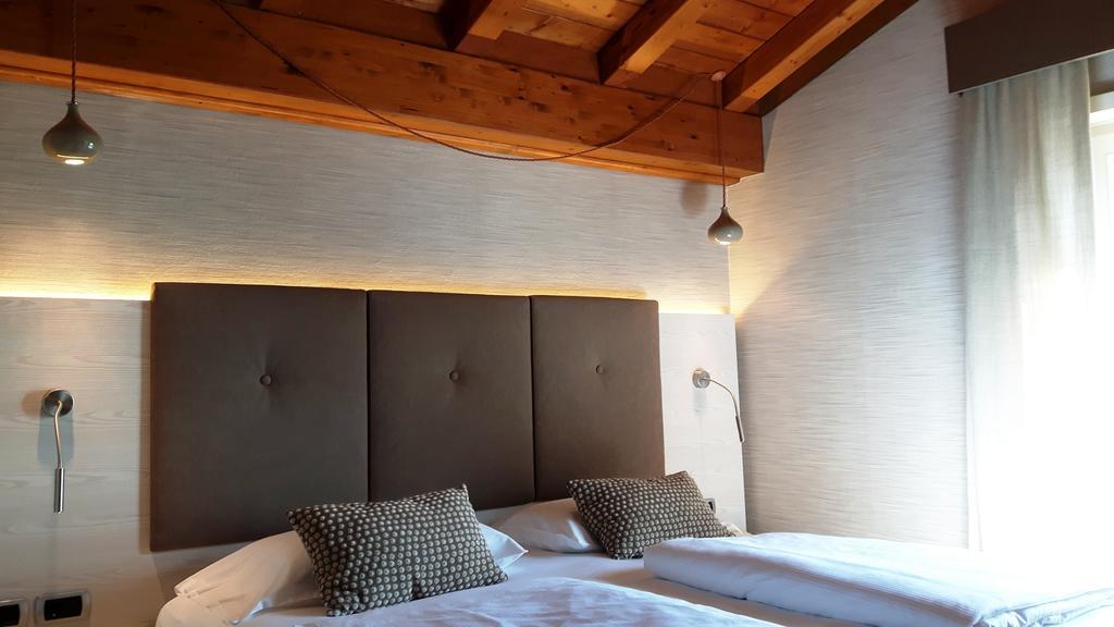 Hotel Galvani Torri Del Benaco Eksteriør billede